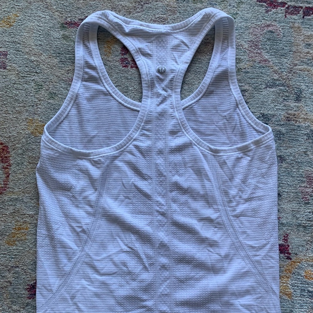 lululemon Swiftly Tech Racerback - Picture 2 of 4